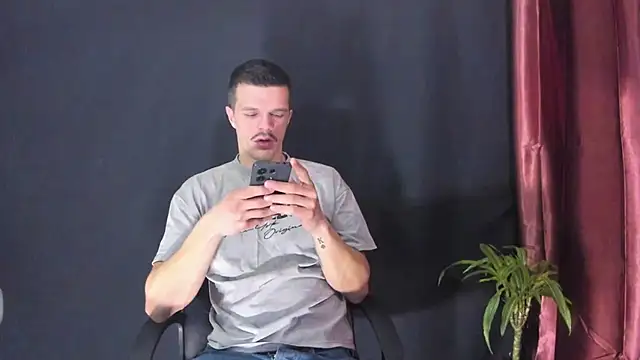 Snapshot of DonyBrown chatting on February 2026 05:30:02 AM DonyBrown online show from February 2026 05:30:02 AM