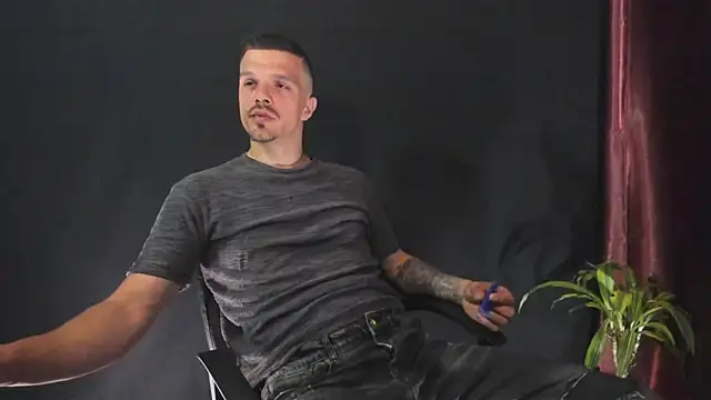 Snapshot of DonyBrown chatting on March 2026 05:07:01 AM DonyBrown online show from March 2026 05:07:01 AM