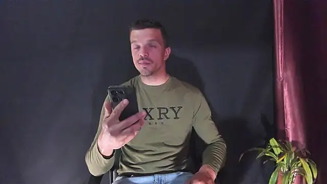 Snapshot of DonyBrown chatting on April 2026 05:29:02 AM DonyBrown online show from April 2026 05:29:02 AM