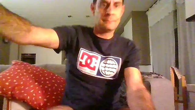 Snapshot of Vespa_Crabo chatting on December 2024 12:07:01 AM Vespa Crabo online show from December 2024 12:07:01 AM