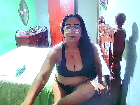 Snapshot of rosi_pamela chatting on December 2024 02:11:02 PM rosi pamela online show from December 2024 02:11:02 PM