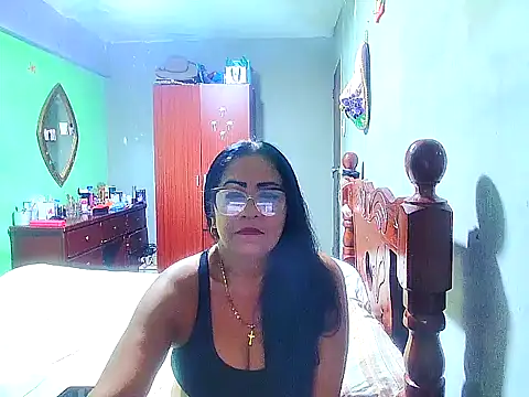 Snapshot of rosi_pamela chatting on December 2024 09:26:02 PM rosi pamela online show from December 2024 09:26:02 PM