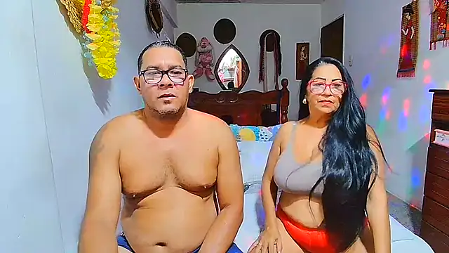 Snapshot of rosi_pamela chatting on June 2026 11:24:02 PM rosi pamela online show from June 2026 11:24:02 PM