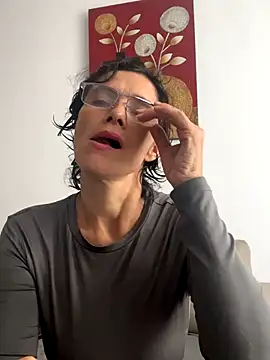 MireyaTorresGu online show from November 2025 02:17:01 PM