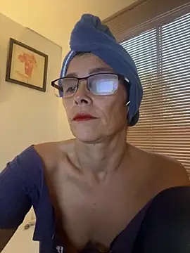 MireyaTorresGu online show from February 2026 10:17:01 PM