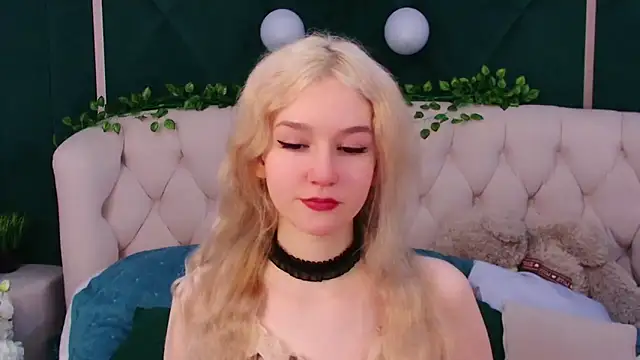 NaomiLoys online show from February 2025 02:20:02 AM