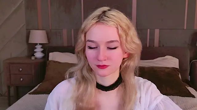 NaomiLoys online show from March 2025 02:57:02 AM