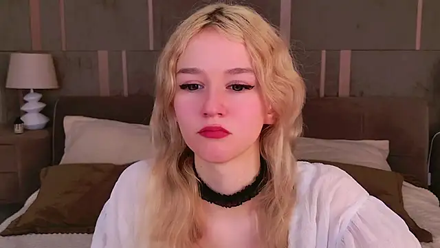 NaomiLoys online show from March 2025 02:55:02 AM