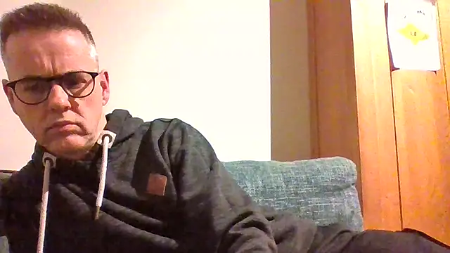 Snapshot of Hectorthyssen1 chatting on December 2024 10:45:02 PM Hectorthyssen1 online show from December 2024 10:45:02 PM