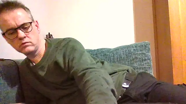 Snapshot of Hectorthyssen1 chatting on January 2025 11:18:02 PM Hectorthyssen1 online show from January 2025 11:18:02 PM