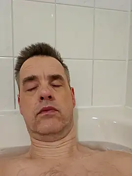 Snapshot of Hectorthyssen1 chatting on February 2025 08:04:02 PM Hectorthyssen1 online show from February 2025 08:04:02 PM