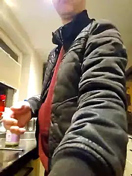 Snapshot of Hectorthyssen1 chatting on February 2025 05:34:02 AM Hectorthyssen1 online show from February 2025 05:34:02 AM