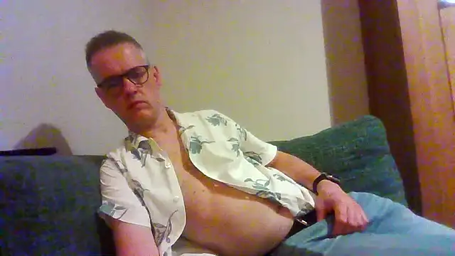 Snapshot of Hectorthyssen1 chatting on June 2026 10:46:01 PM Hectorthyssen1 online show from June 2026 10:46:01 PM