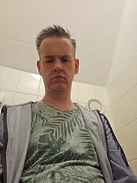 Snapshot of Hectorthyssen1 chatting on July 2026 10:50:02 AM Hectorthyssen1 online show from July 2026 10:50:02 AM