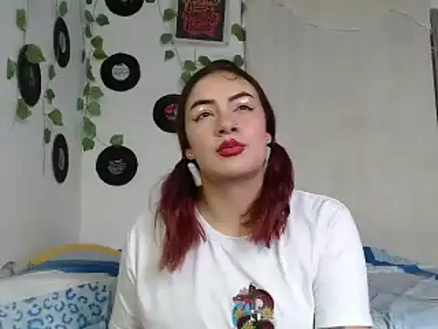 Hannafoster online show from December 2024 07:12:02 PM