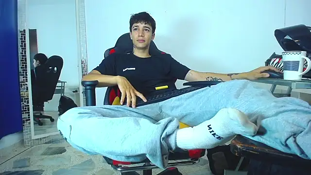 Zacktk7 online show from January 2025 08:26:02 PM