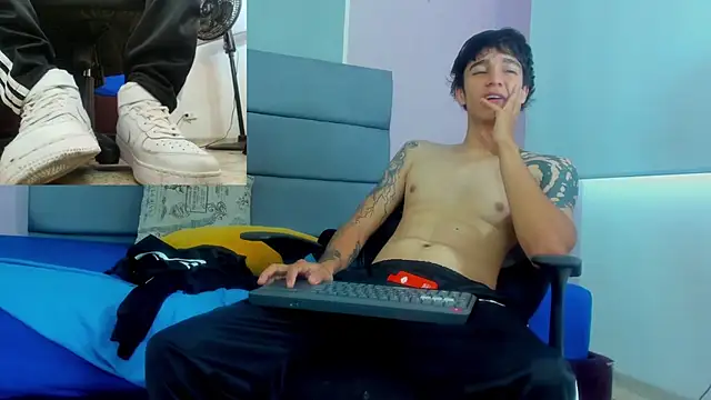 Zacktk7 online show from February 2025 05:39:02 PM