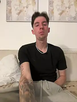 MikesWood21 online show from May 2026 11:54:01 PM