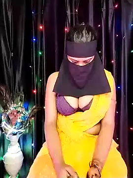 Snapshot of Anjelsarika chatting on December 2024 04:28:01 PM Anjelsarika online show from December 2024 04:28:01 PM