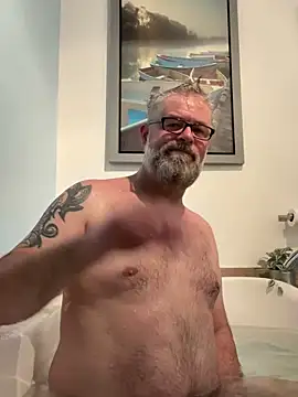 Snapshot of Silverfoxxx-73 chatting on December 2024 11:25:01 PM Silverfoxxx-73 online show from December 2024 11:25:01 PM