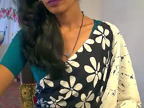 sexy janu25 online show from June 2026 06:28:01 AM