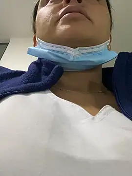 Keittly  online show from October 2025 01:06:01 AM