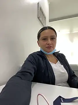 Keittly  online show from November 2025 06:21:01 PM