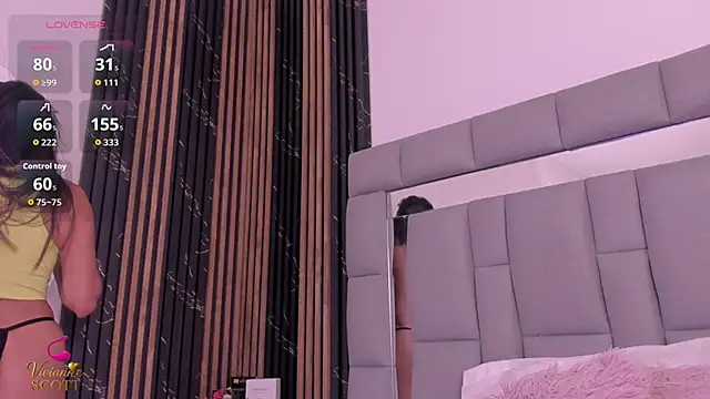 Snapshot of vivianne_scott chatting on February 2026 12:04:01 PM vivianne scott online show from February 2026 12:04:01 PM