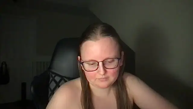 lexie lilacs online show from February 2025 03:42:01 AM