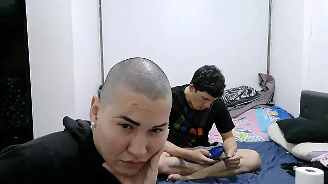 luxandracon23 online show from November 2025 12:33:01 AM