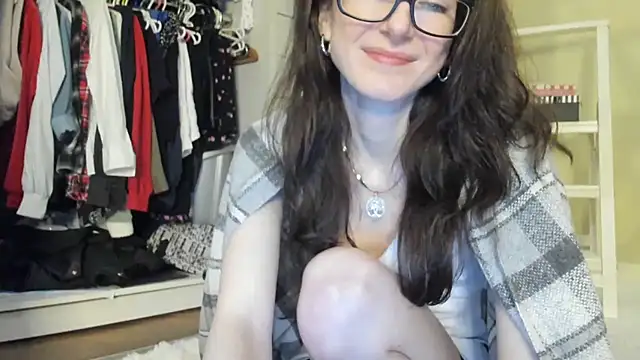 Snapshot of Baby_Jewel chatting on December 2024 12:38:02 PM Baby Jewel online show from December 2024 12:38:02 PM