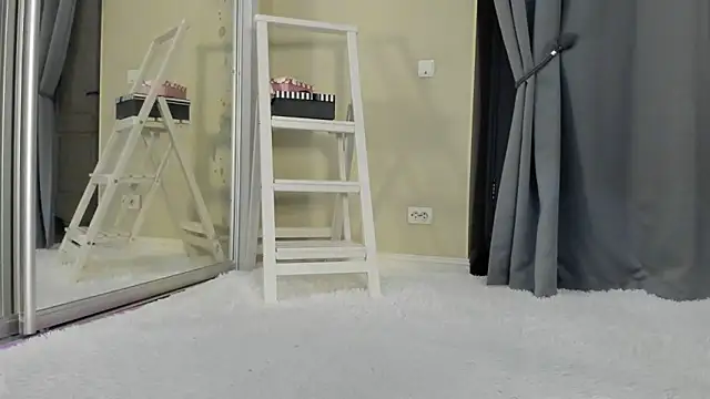 Snapshot of Baby_Jewel chatting on October 2025 10:11:01 AM Baby Jewel online show from October 2025 10:11:01 AM