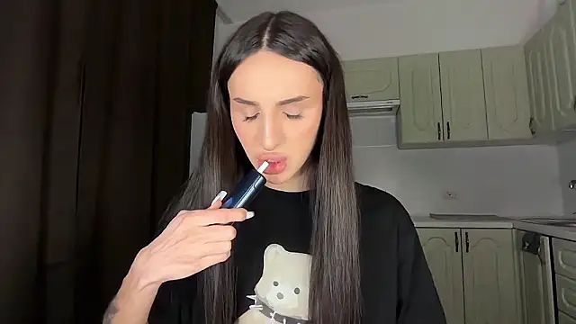 Kim Oberlin  online show from March 2026 04:44:02 PM