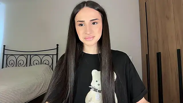 Kim Oberlin  online show from April 2026 01:52:02 PM