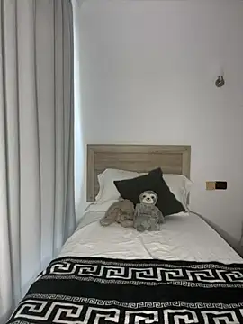 Snapshot of BabyGee chatting on February 2025 06:04:02 PM BabyGee online show from February 2025 06:04:02 PM