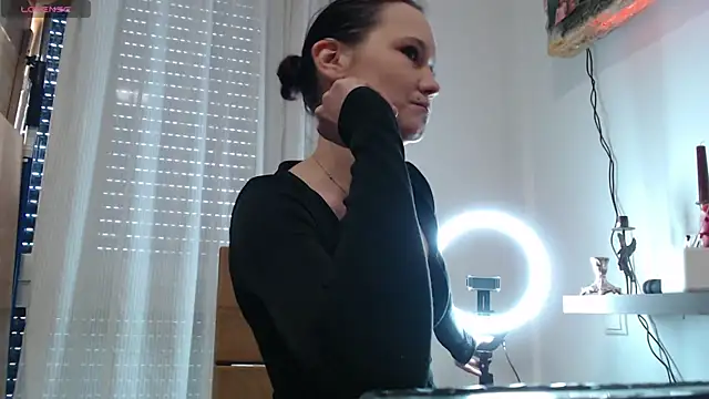 SunnySoulForYou online show from March 2025 12:35:02 PM