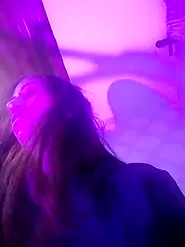 Snapshot of catt_evans1 chatting on December 2024 02:33:02 AM catt evans1 online show from December 2024 02:33:02 AM