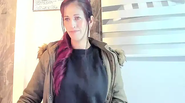 Snapshot of catt_evans1 chatting on January 2025 01:56:02 AM catt evans1 online show from January 2025 01:56:02 AM