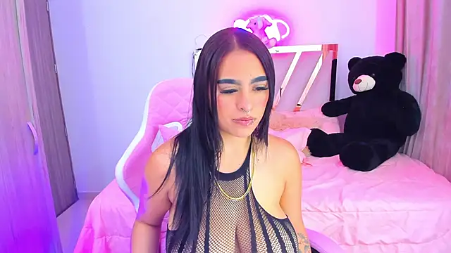 Sofia martiin online show from December 2024 08:43:01 PM