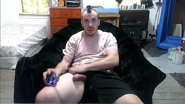 ScubaStevex online show from March 2025 05:22:01 PM