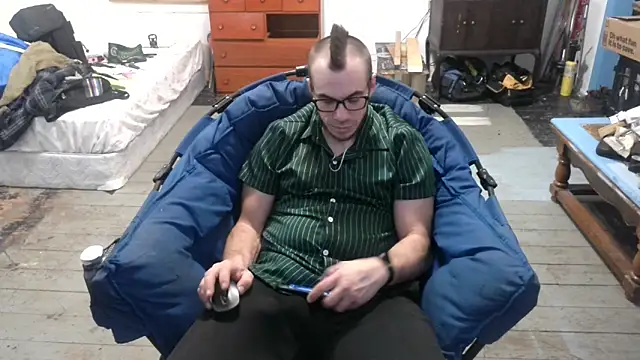 ScubaStevex online show from March 2025 02:20:01 AM