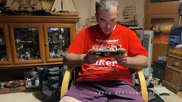 Snapshot of ScubaStevex chatting on May 2026 05:14:02 AM ScubaStevex online show from May 2026 05:14:02 AM