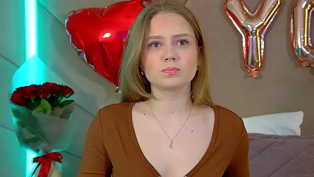 SelinSwarovski online show from February 2026 04:36:01 PM