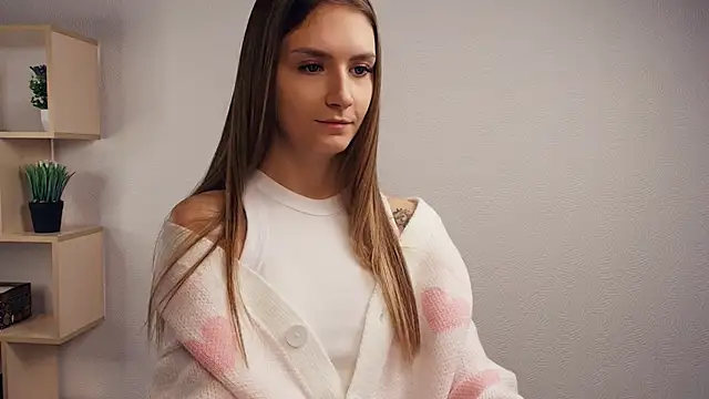 MayBennett online show from December 2024 04:17:01 PM