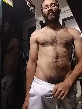 Snapshot of hairyserious chatting on May 2026 04:18:01 AM hairyserious online show from May 2026 04:18:01 AM
