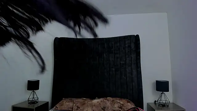 NataGarcia online show from November 2025 04:20:01 PM