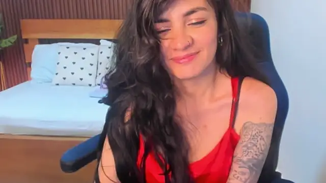 elissa iris online show from January 2025 07:15:01 PM