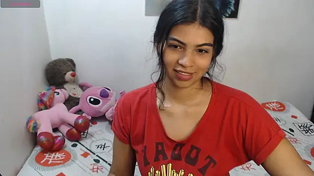 Snapshot of Pocahontas_Princess_ chatting on May 2026 07:12:02 PM Pocahontas Princess online show from May 2026 07:12:02 PM