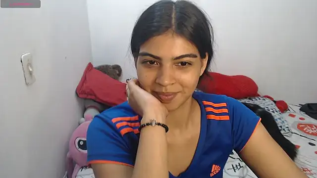 Snapshot of Pocahontas_Princess_ chatting on June 2026 04:44:01 PM Pocahontas Princess online show from June 2026 04:44:01 PM