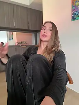 SophieRaily  online show from February 2025 11:49:01 PM